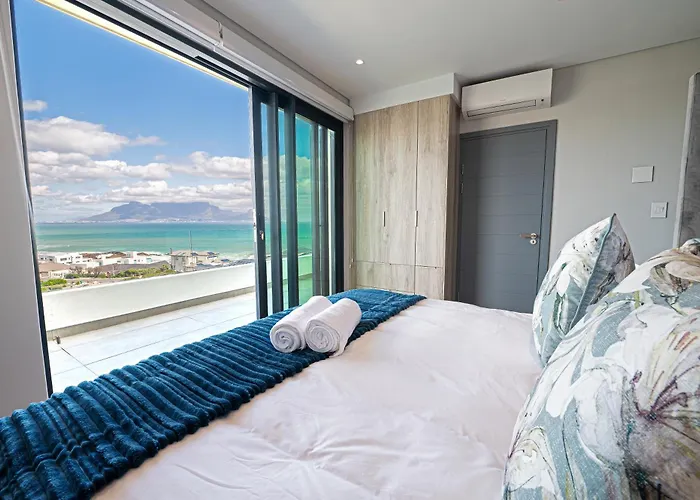 Luxury Beachfront Penthouse In Blouberg- 402 Azul