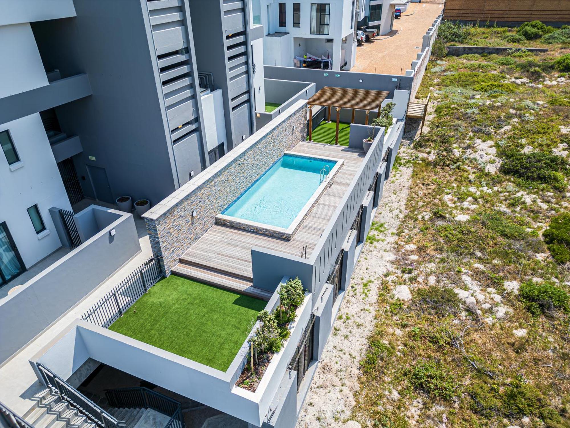 Luxury Beachfront Penthouse In Blouberg- 402 Azul *