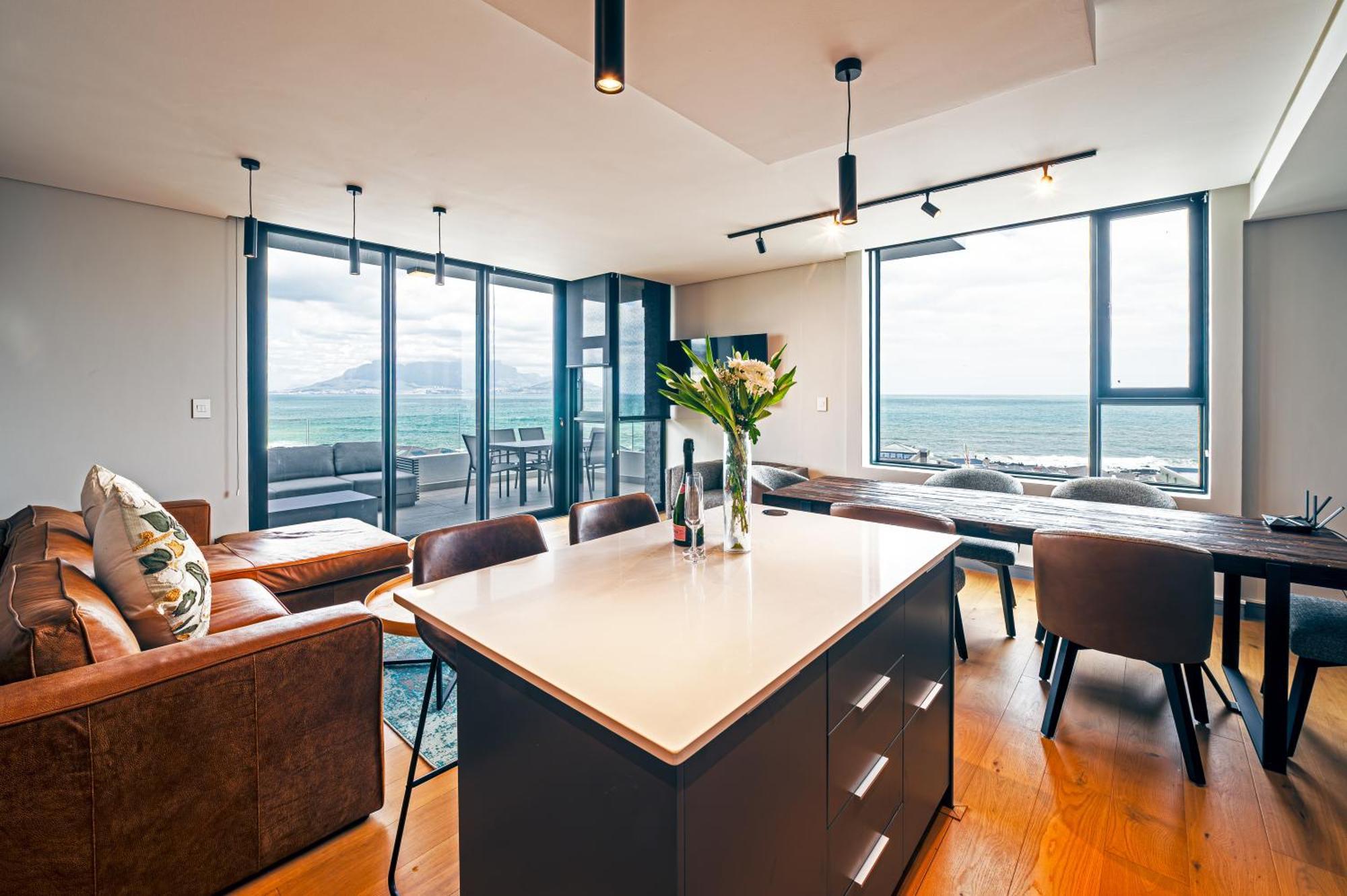 Luxury Beachfront Penthouse In Blouberg- 402 Azul * Cape Town