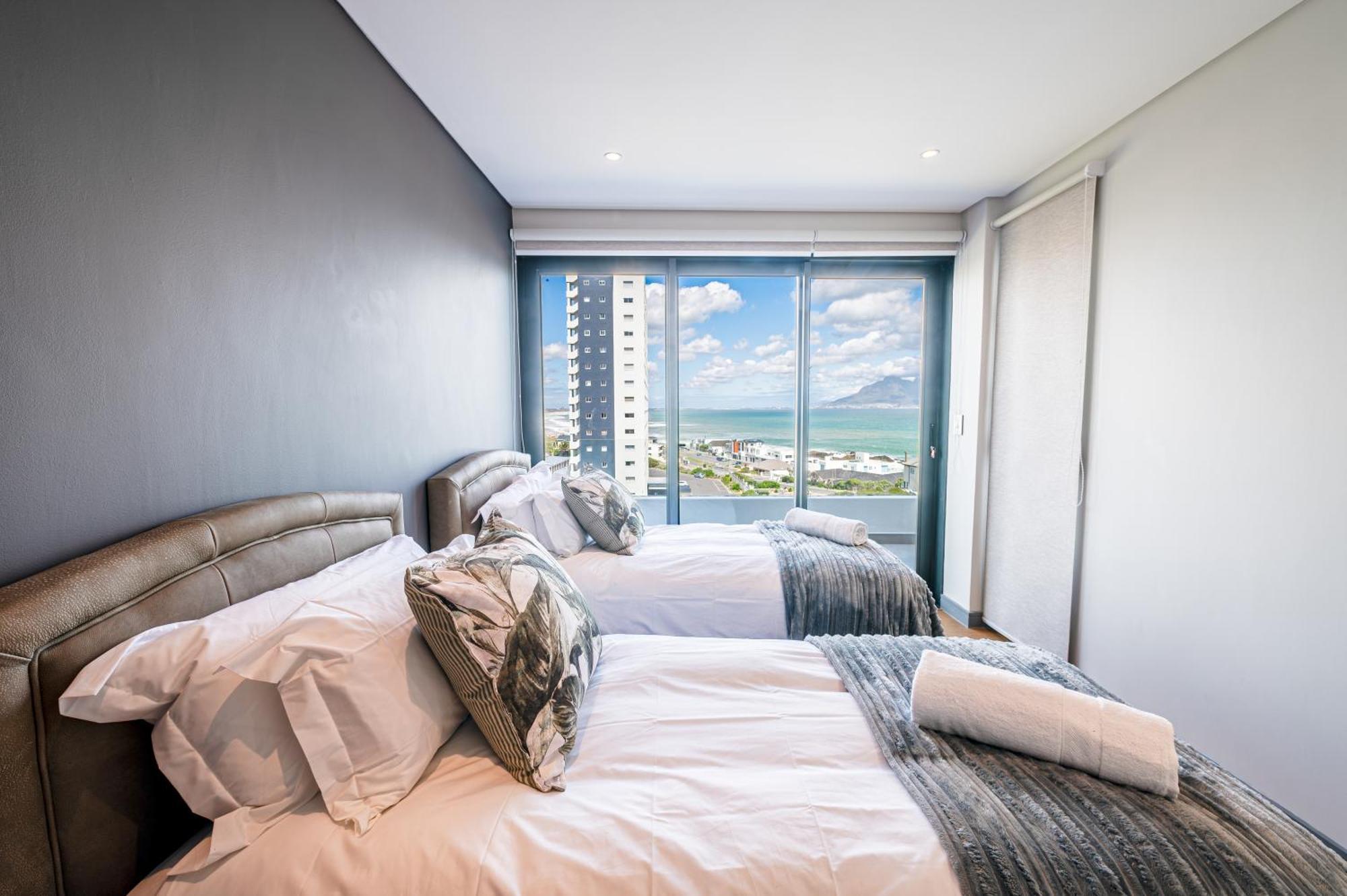 Luxury Beachfront Penthouse In Blouberg- 402 Azul Apartment Cape Town