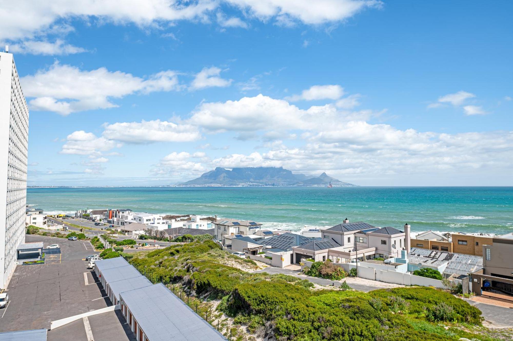 Luxury Beachfront Penthouse In Blouberg- 402 Azul * Cape Town