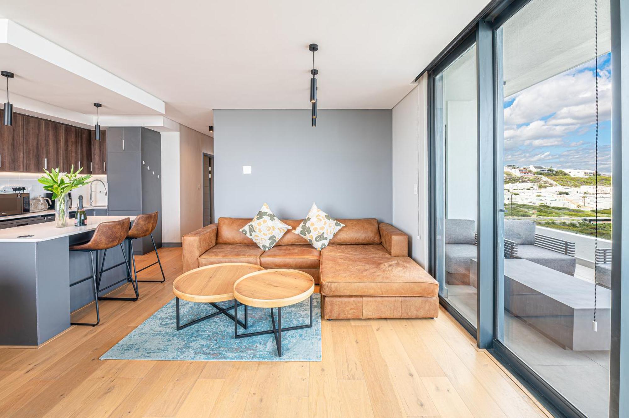Luxury Beachfront Penthouse In Blouberg- 402 Azul