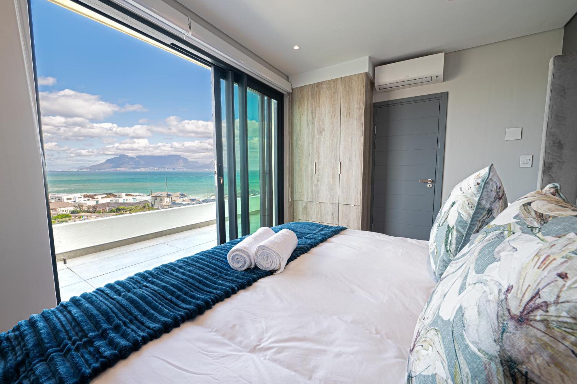 Luxury Beachfront Penthouse In Blouberg- 402 Azul